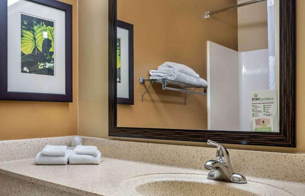 Extended Stay America Select Suites - Rockford - State Street Room photo