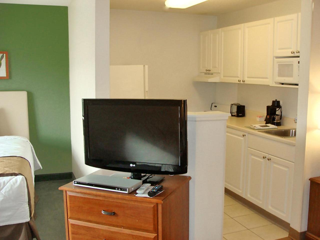 Extended Stay America Select Suites - Rockford - State Street Exterior photo